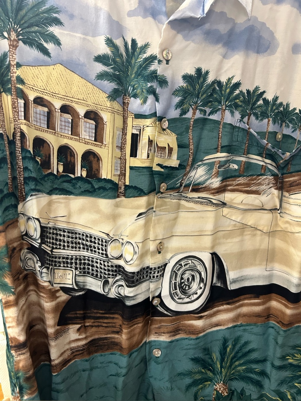 vintage Tori Richard Hawaiian button-down shirt classic-